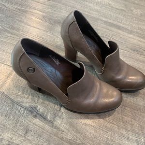 Born Bronze Leather Heels Pumps